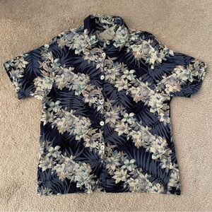 Vintage CLIO Hawaiian Shirt Blue Camp Graphic Hawaii floral size M made in USA